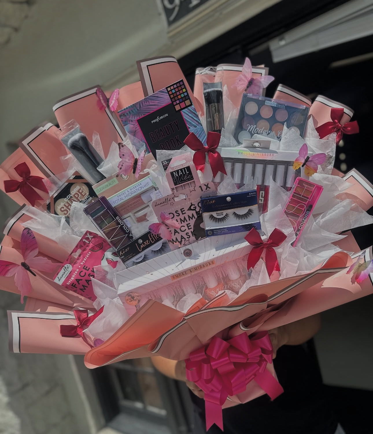Makeup bouquet