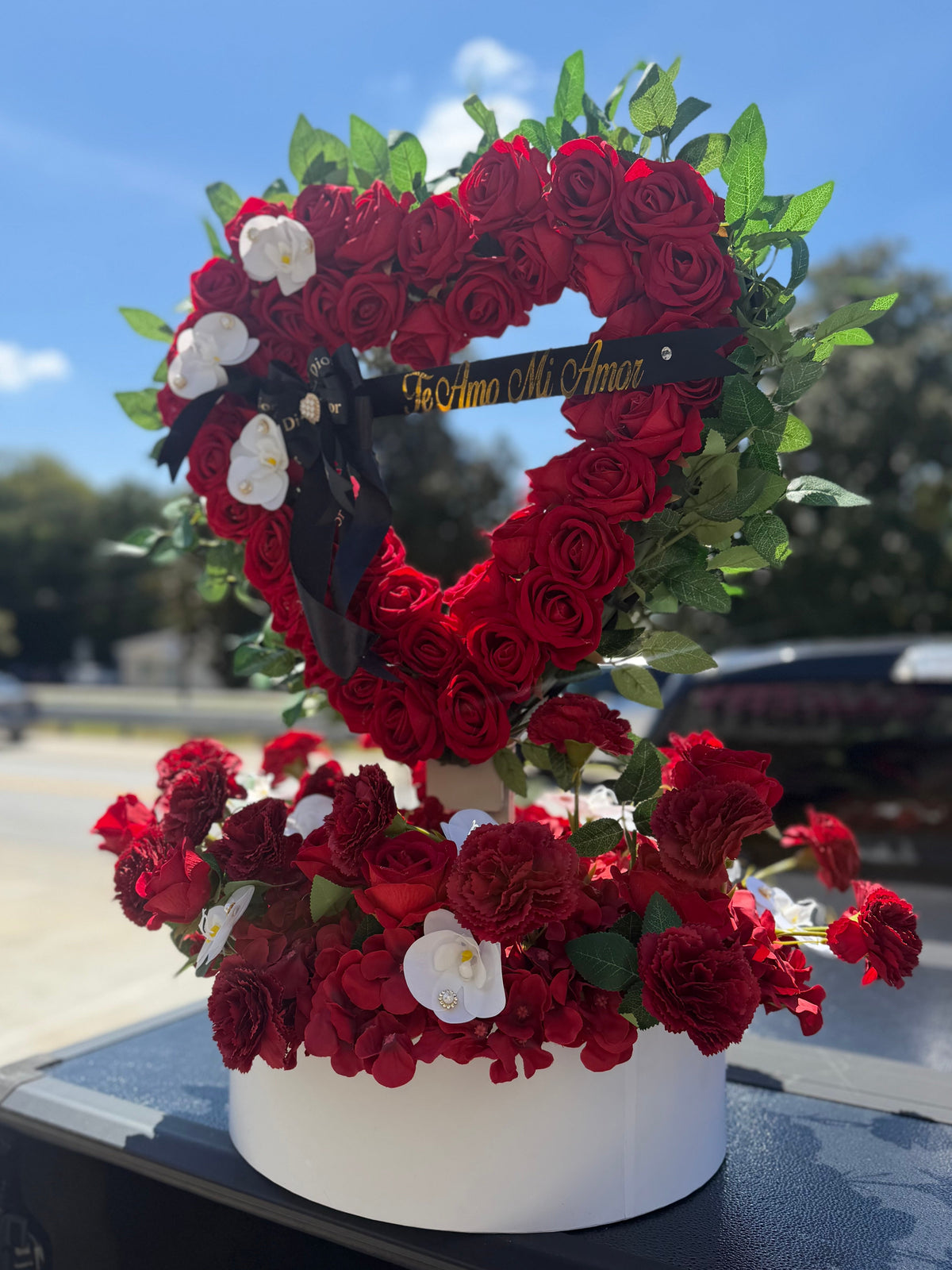 Luxe Heart Stand